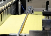 filtro de ar de plissamento de papel da máquina da faca de 380V 50Hz PLCZ55-600-II Full Auto que faz a máquina