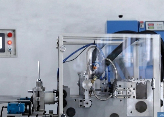 Máquina de plissamento de papel do PLC do DELTA do tela táctil da altura do plissado de PLPG-350 16-72mm com colagem